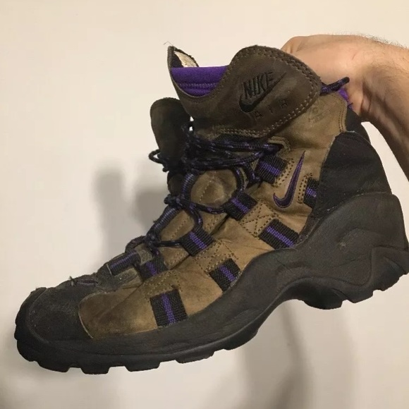 nike air acg hiking boots